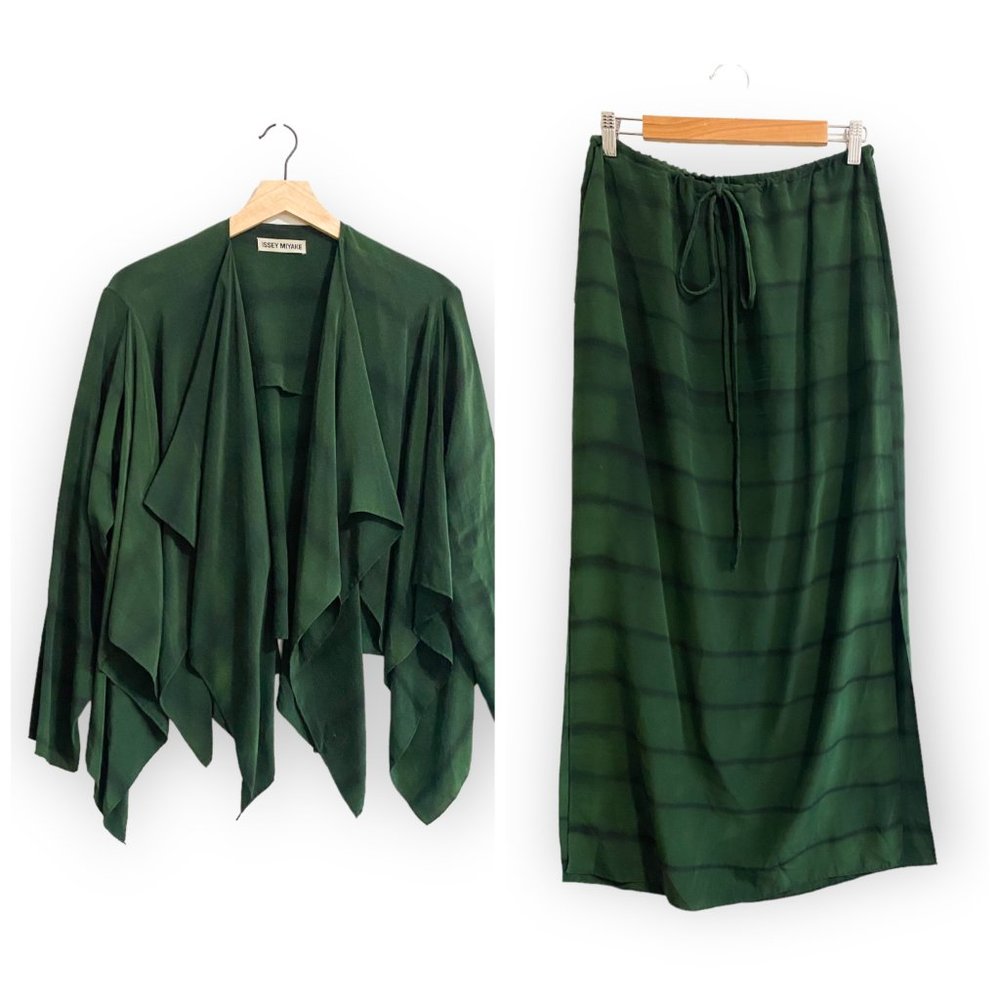 Issey Miyake Silk Tie Dye jacket and skirt set.  Size L, 2007 Summer collection